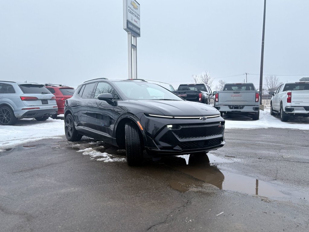 2026 Chevrolet Equinox EV in Saint-Eustache, Quebec - 3 - w1024h768px