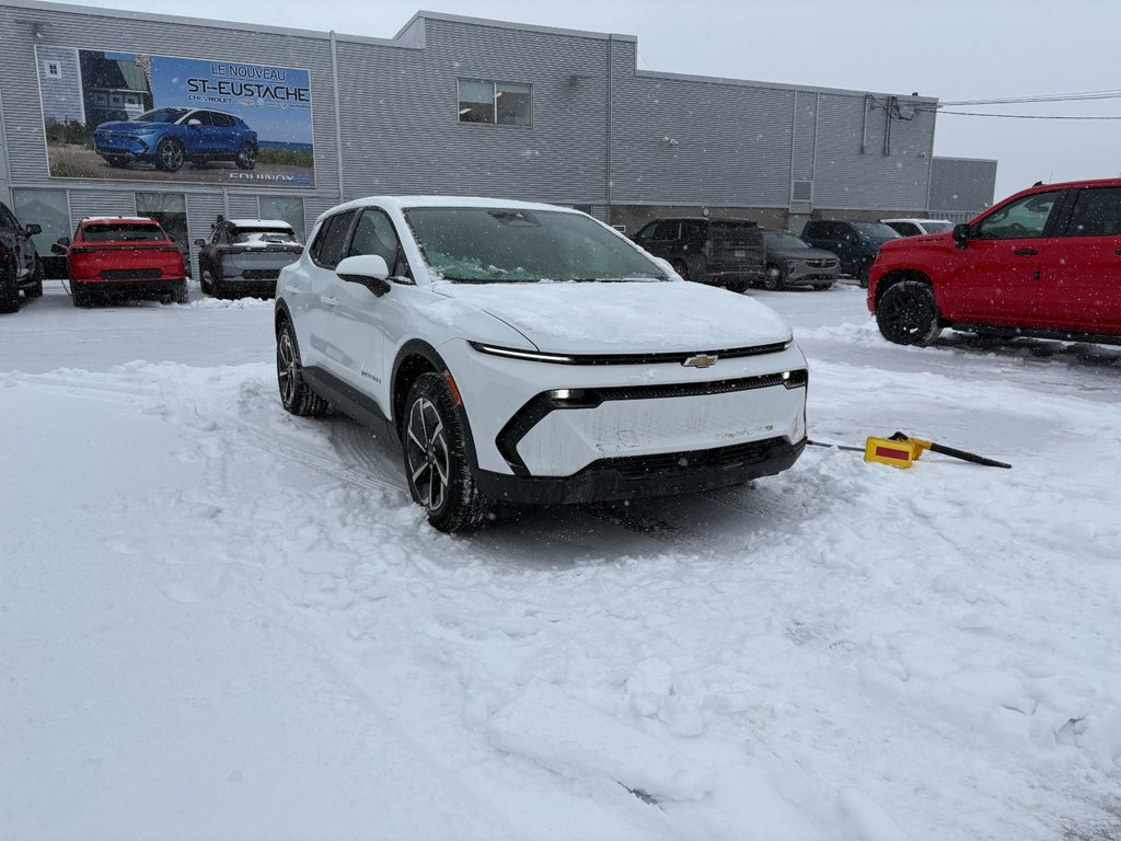 Chevrolet Equinox EV  2026 à Saint-Eustache, Québec - 2 - w1024h768px
