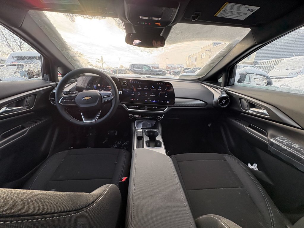 Chevrolet Equinox EV  2026 à Saint-Eustache, Québec - 11 - w1024h768px