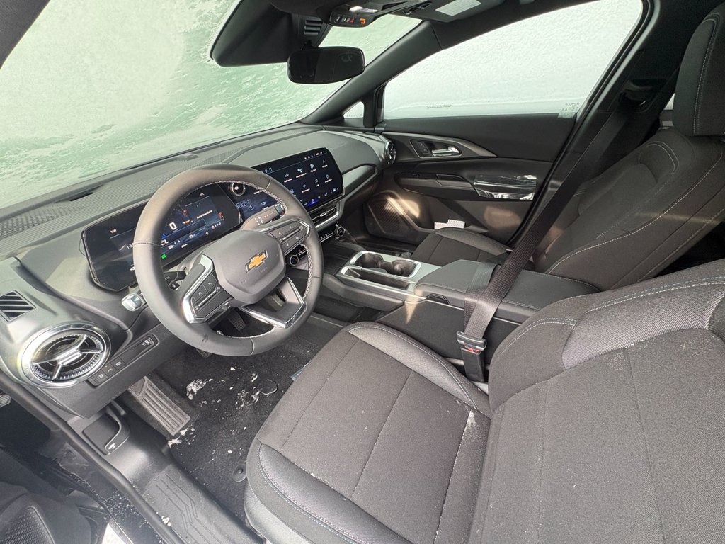 2026 Chevrolet Equinox EV in Saint-Eustache, Quebec - 14 - w1024h768px