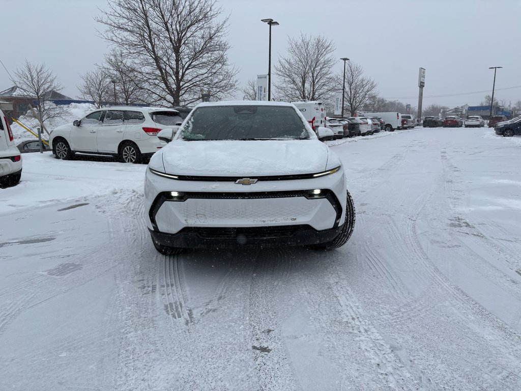 Chevrolet Equinox EV  2026 à Saint-Eustache, Québec - 2 - w1024h768px