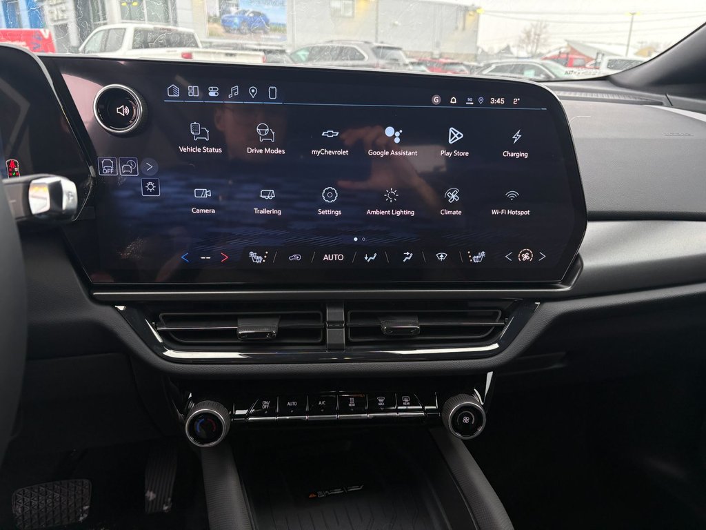 2026 Chevrolet Equinox EV in Saint-Eustache, Quebec - 10 - w1024h768px