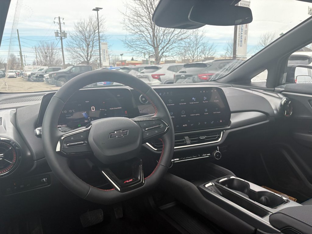 2026 Chevrolet Equinox EV in Saint-Eustache, Quebec - 16 - w1024h768px
