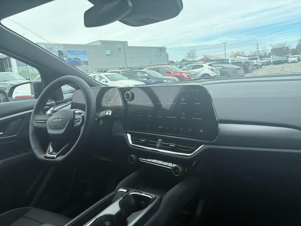 2026 Chevrolet Equinox EV in Saint-Eustache, Quebec - 17 - w1024h768px