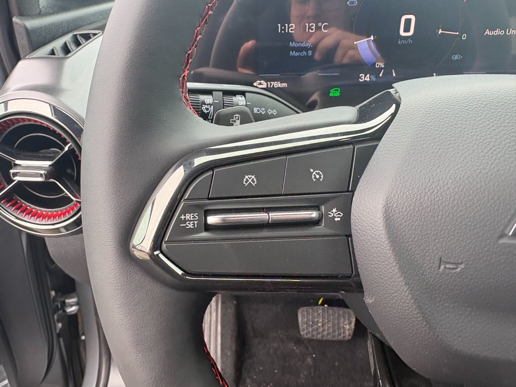 2026 Chevrolet Equinox EV in Saint-Eustache, Quebec - 9 - w1024h768px