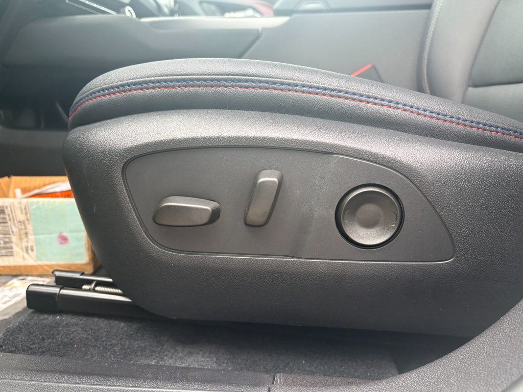 Chevrolet Equinox EV  2026 à Saint-Eustache, Québec - 13 - w1024h768px