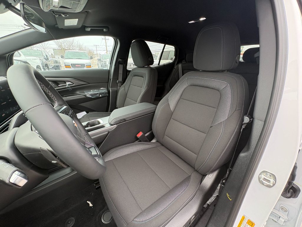 Chevrolet Equinox EV  2026 à Saint-Eustache, Québec - 13 - w1024h768px