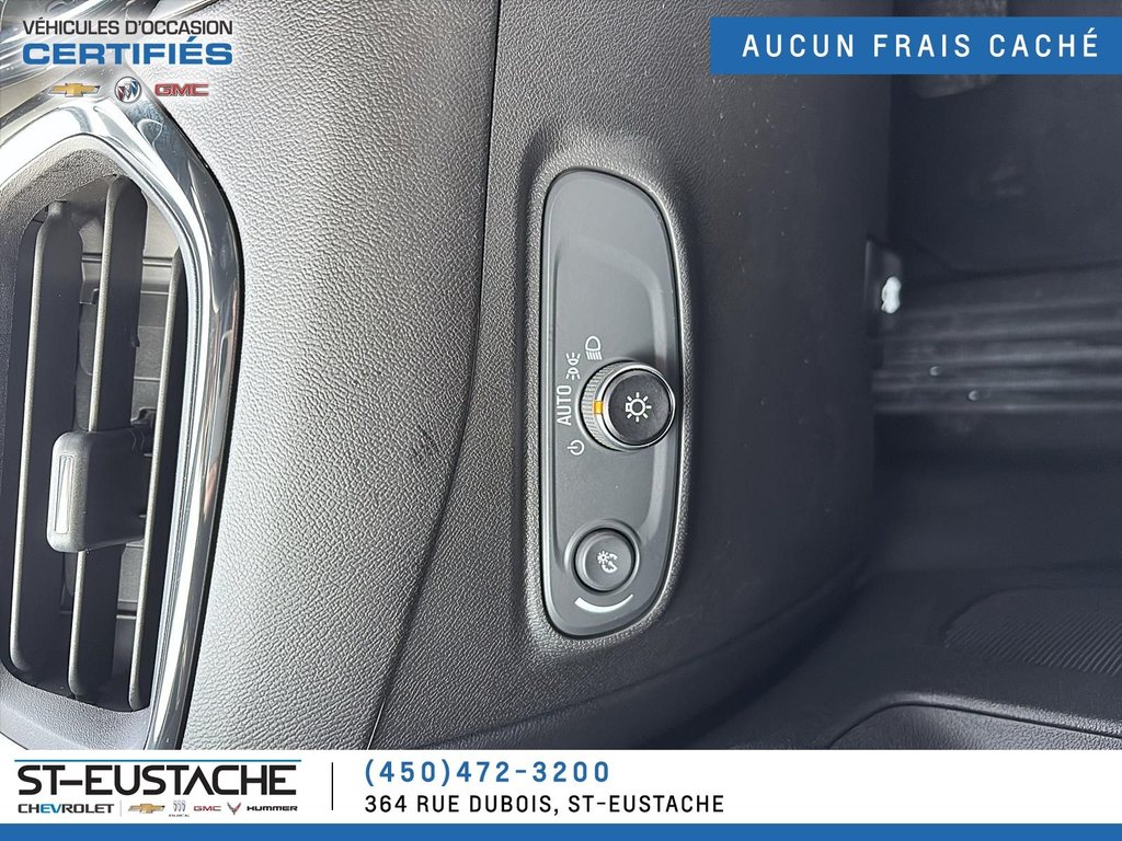 Chevrolet EQUINOX  2023 à Saint-Eustache, Québec - 11 - w1024h768px