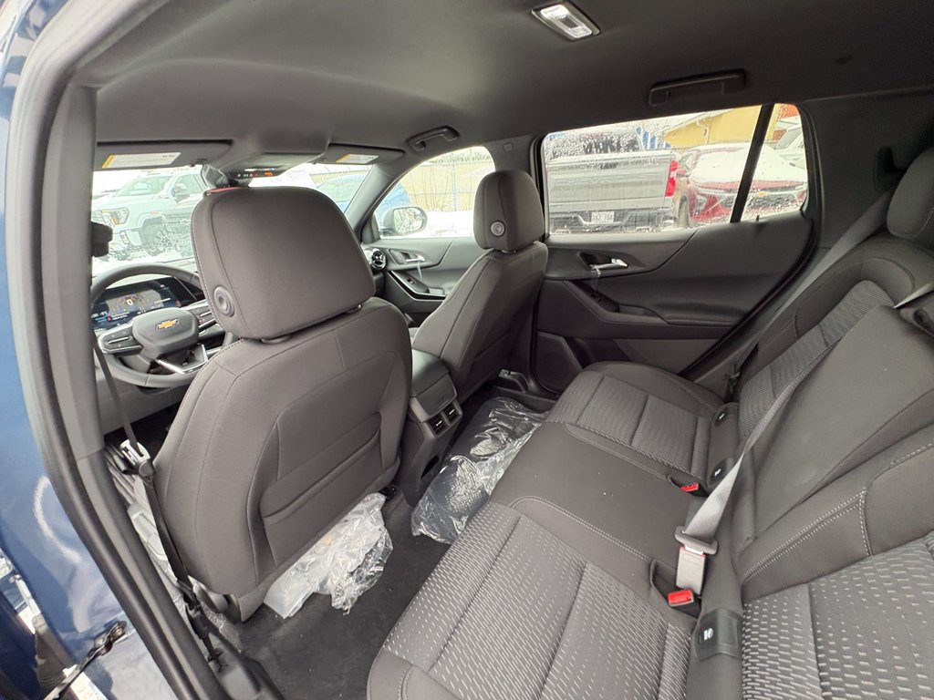 Chevrolet Equinox  2026 à Saint-Eustache, Québec - 6 - w1024h768px