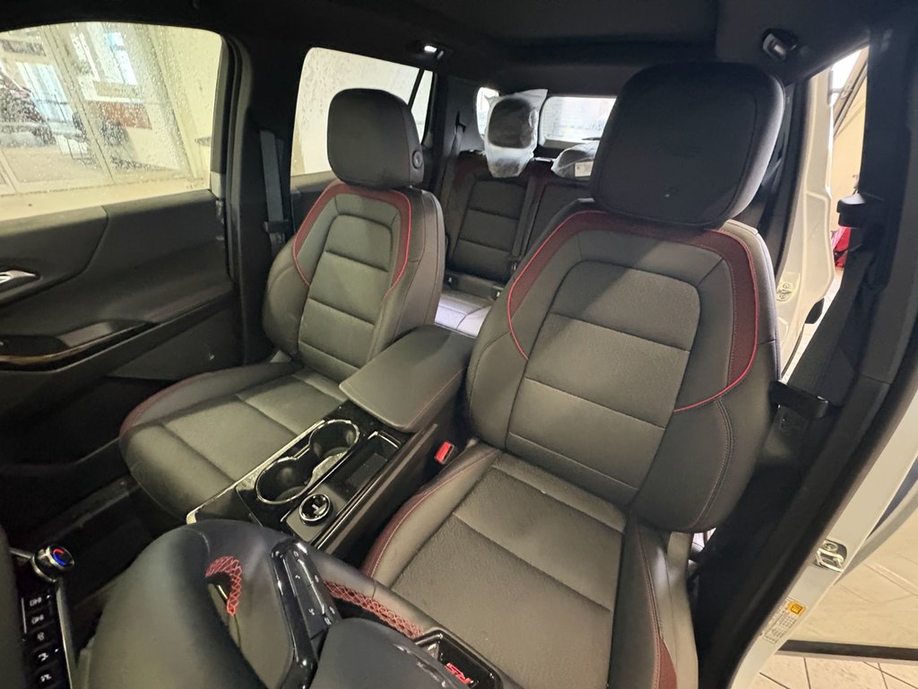 2026 Chevrolet Equinox in Saint-Eustache, Quebec - 13 - w1024h768px