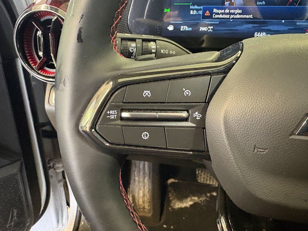 2026 Chevrolet Equinox in Saint-Eustache, Quebec - 7 - w1024h768px