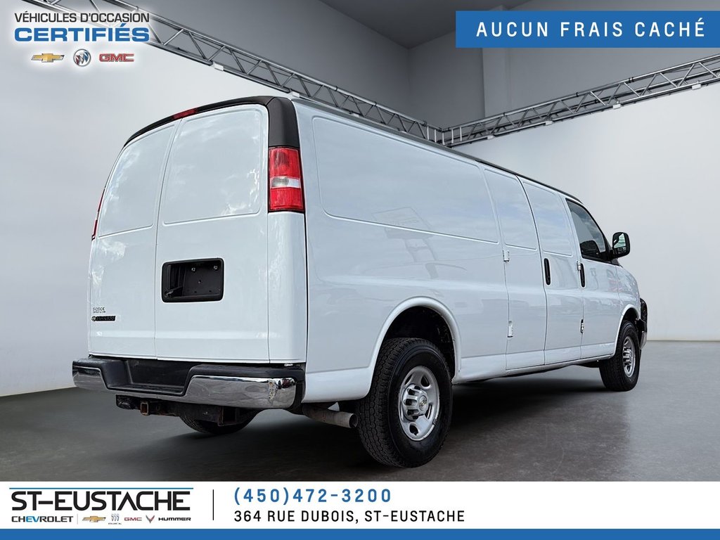 2023 Chevrolet Express Cargo Van in Saint-Eustache, Quebec - 5 - w1024h768px