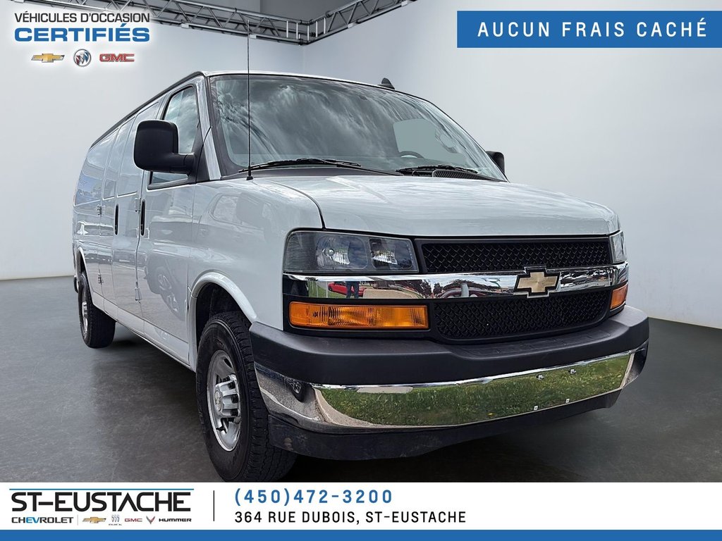 Chevrolet Express Cargo Van  2023 à Saint-Eustache, Québec - 3 - w1024h768px