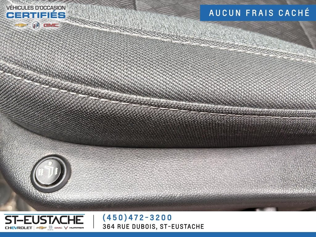2022 Chevrolet Silverado 1500 in Saint-Eustache, Quebec - 8 - w1024h768px