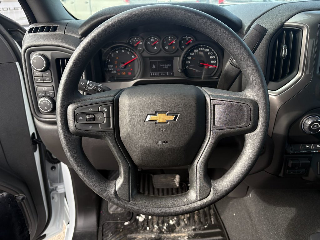 2025 Chevrolet Silverado 1500 in Saint-Eustache, Quebec - 9 - w1024h768px