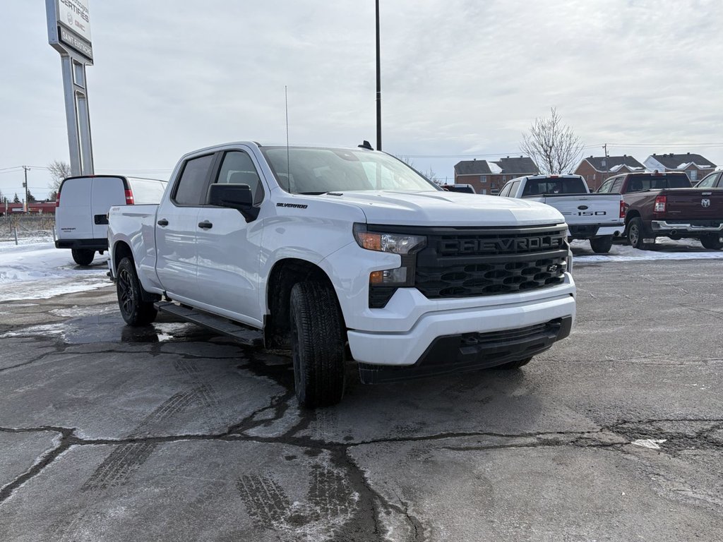 2025 Chevrolet Silverado 1500 in Saint-Eustache, Quebec - 3 - w1024h768px