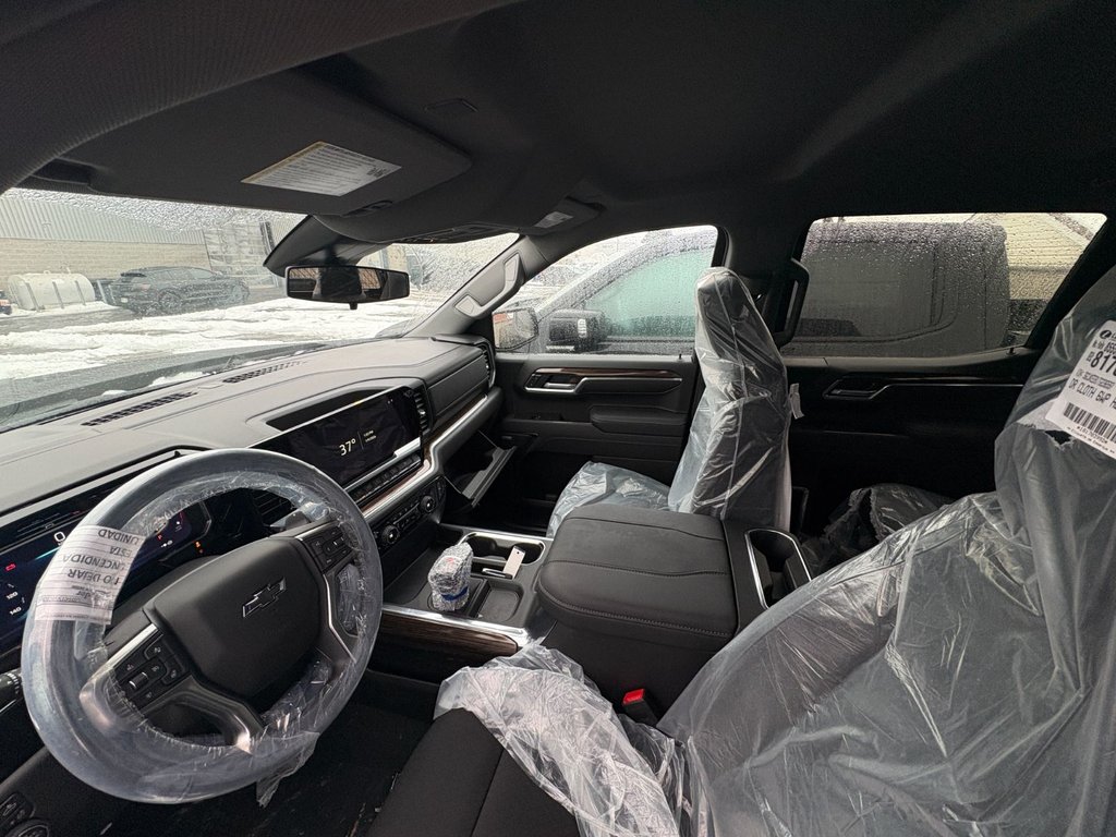 2025 Chevrolet Silverado 1500 in Saint-Eustache, Quebec - 15 - w1024h768px