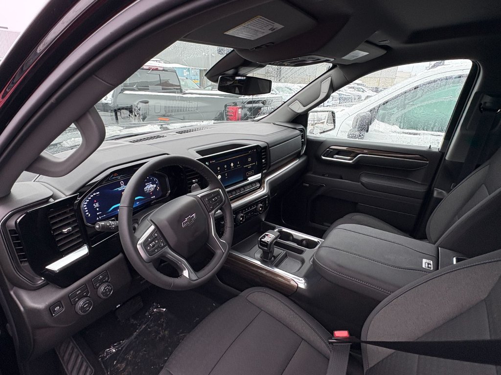 Chevrolet Silverado 1500  2026 à Saint-Eustache, Québec - 14 - w1024h768px