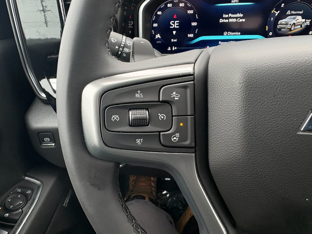 2026 Chevrolet Silverado 1500 in Saint-Eustache, Quebec - 7 - w1024h768px