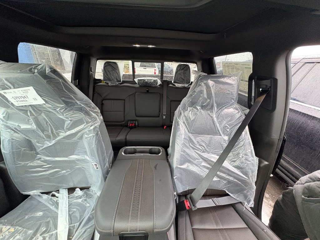 2026 Chevrolet Silverado 1500 in Saint-Eustache, Quebec - 16 - w1024h768px