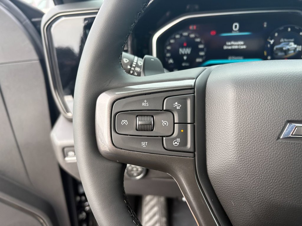 Chevrolet Silverado 1500  2026 à Saint-Eustache, Québec - 10 - w1024h768px