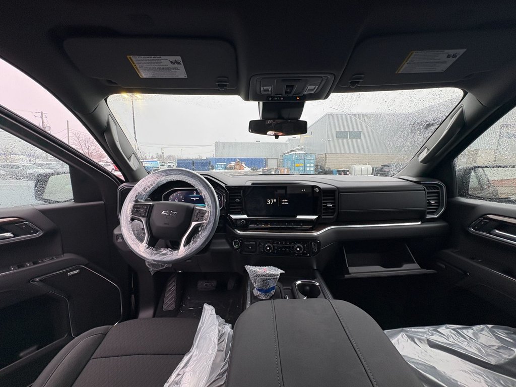 2026 Chevrolet Silverado 1500 in Saint-Eustache, Quebec - 18 - w1024h768px