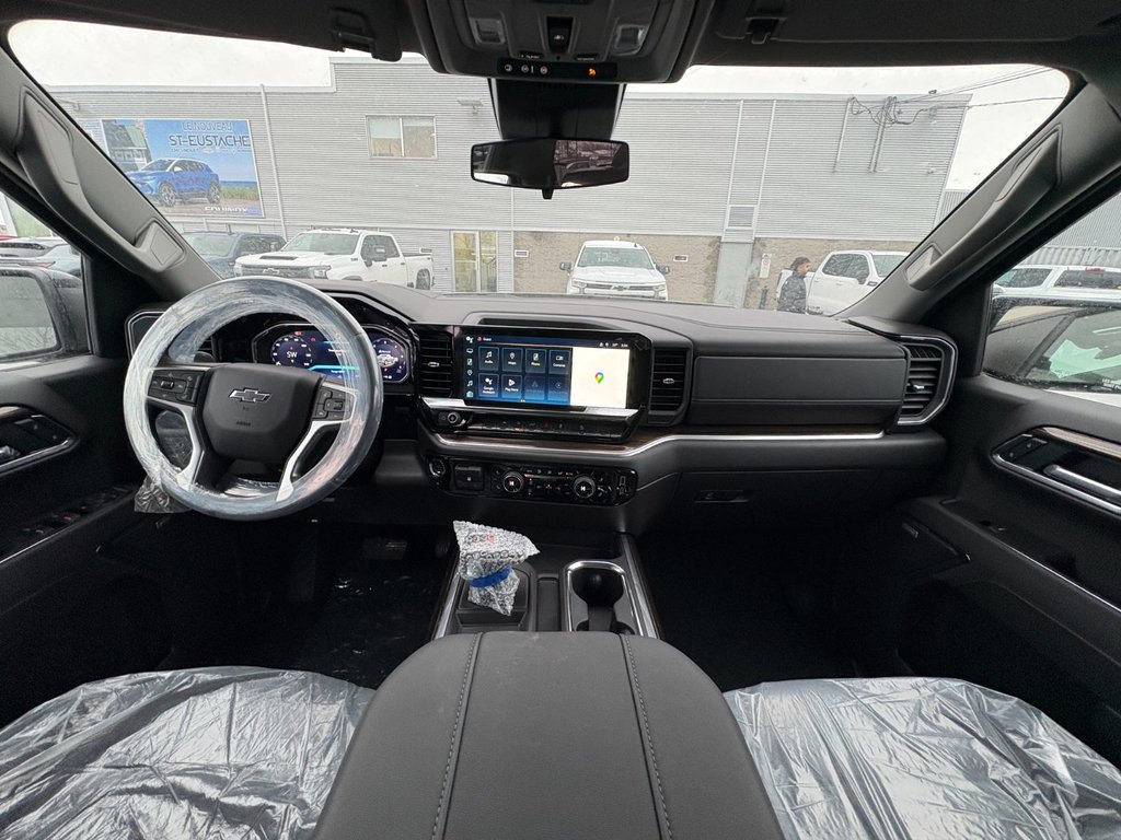 2026 Chevrolet Silverado 1500 in Saint-Eustache, Quebec - 14 - w1024h768px