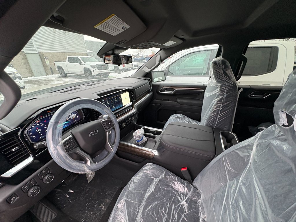 2026 Chevrolet Silverado 1500 in Saint-Eustache, Quebec - 15 - w1024h768px