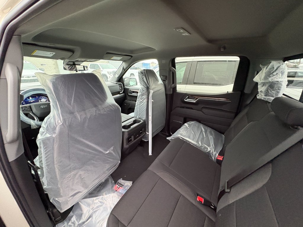2026 Chevrolet Silverado 1500 in Saint-Eustache, Quebec - 17 - w1024h768px