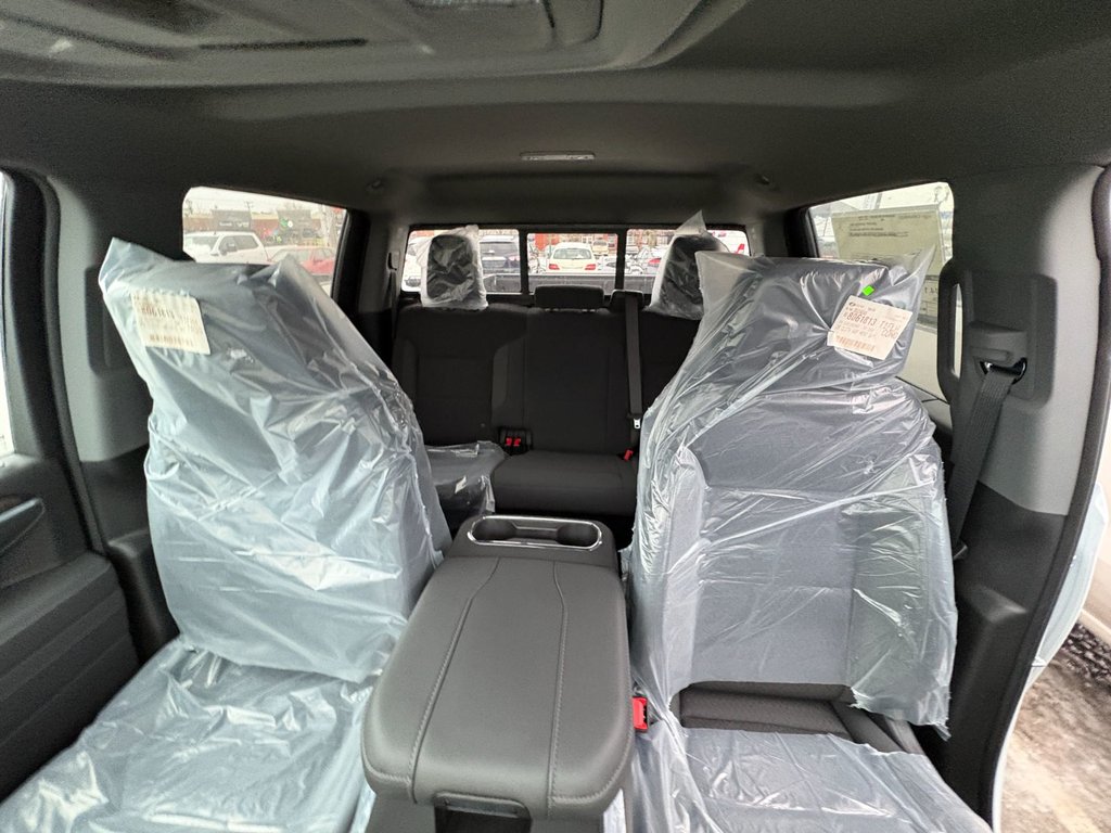 2026 Chevrolet Silverado 1500 in Saint-Eustache, Quebec - 16 - w1024h768px
