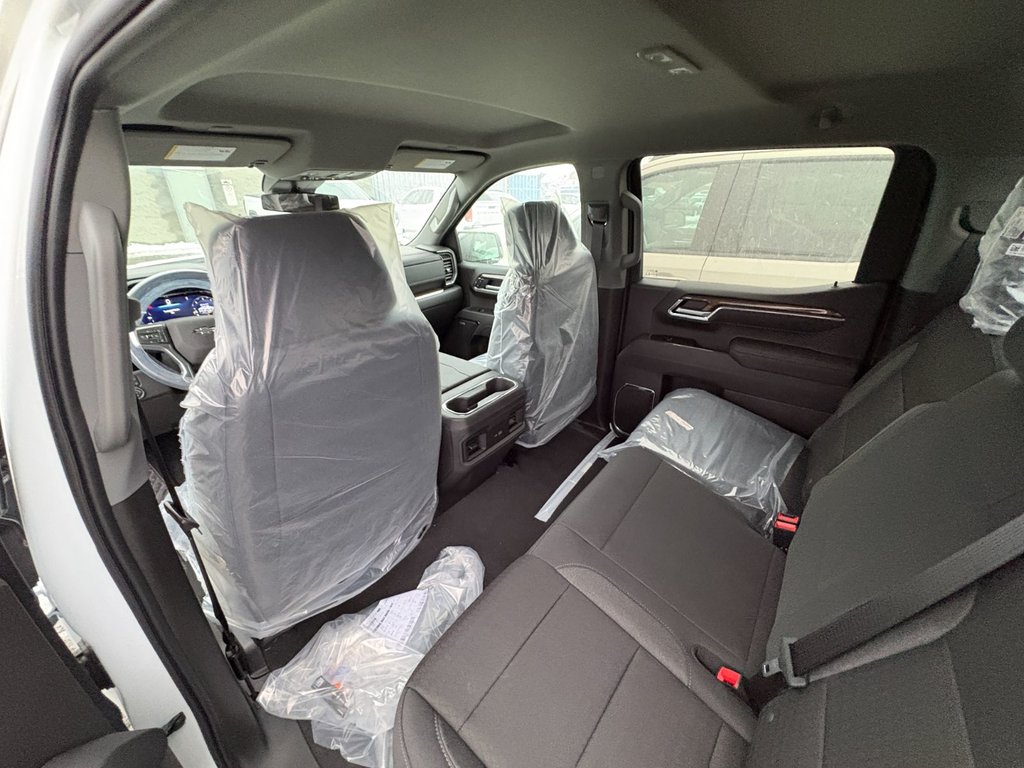 2026 Chevrolet Silverado 1500 in Saint-Eustache, Quebec - 17 - w1024h768px