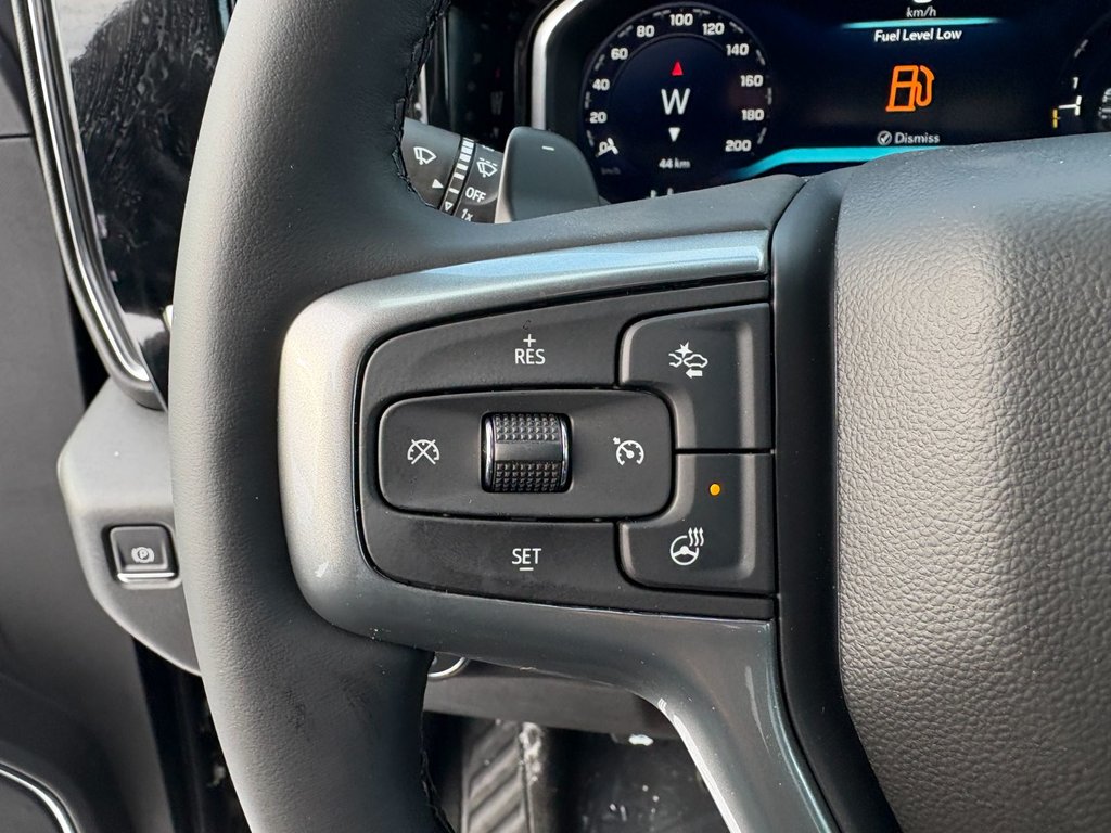 Chevrolet Silverado 1500  2026 à Saint-Eustache, Québec - 10 - w1024h768px