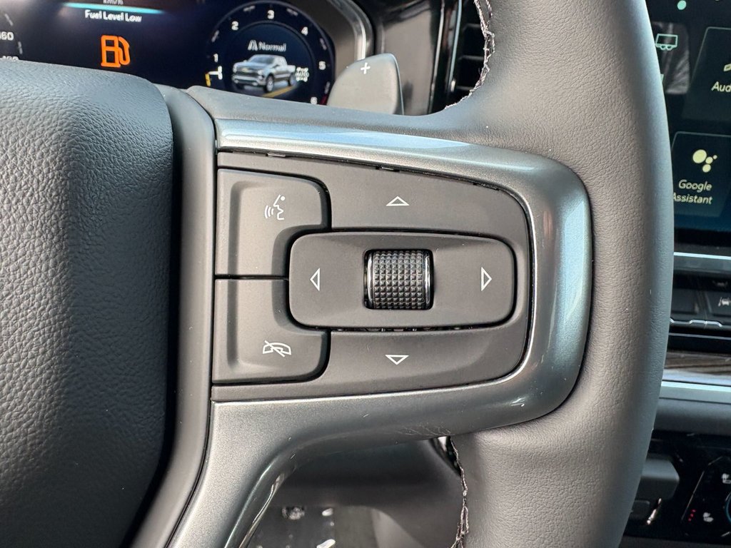 Chevrolet Silverado 1500  2026 à Saint-Eustache, Québec - 8 - w1024h768px