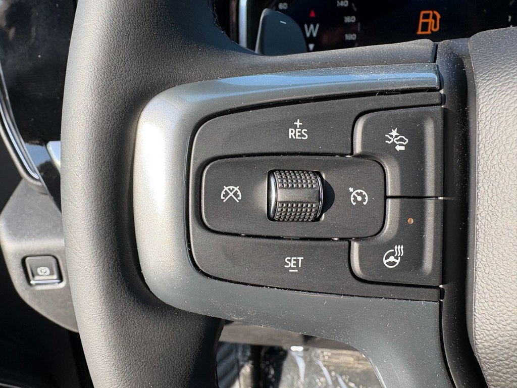 Chevrolet Silverado 1500  2026 à Saint-Eustache, Québec - 7 - w1024h768px