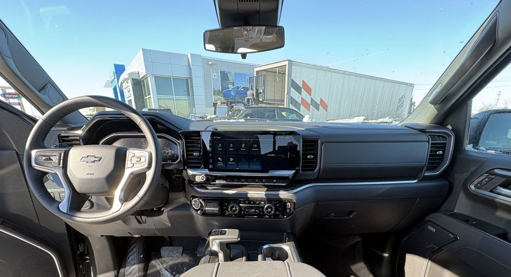 2026 Chevrolet Silverado 1500 in Saint-Eustache, Quebec - 14 - w1024h768px