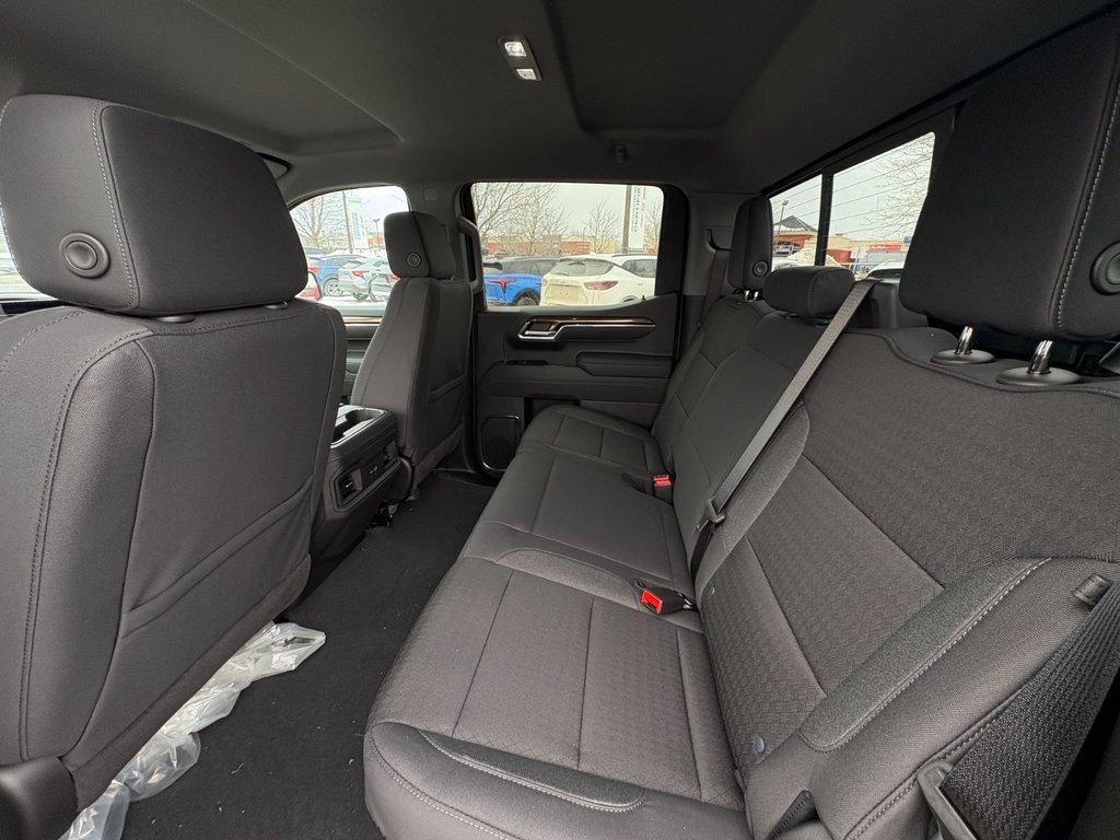 2026 Chevrolet Silverado 1500 in Saint-Eustache, Quebec - 15 - w1024h768px