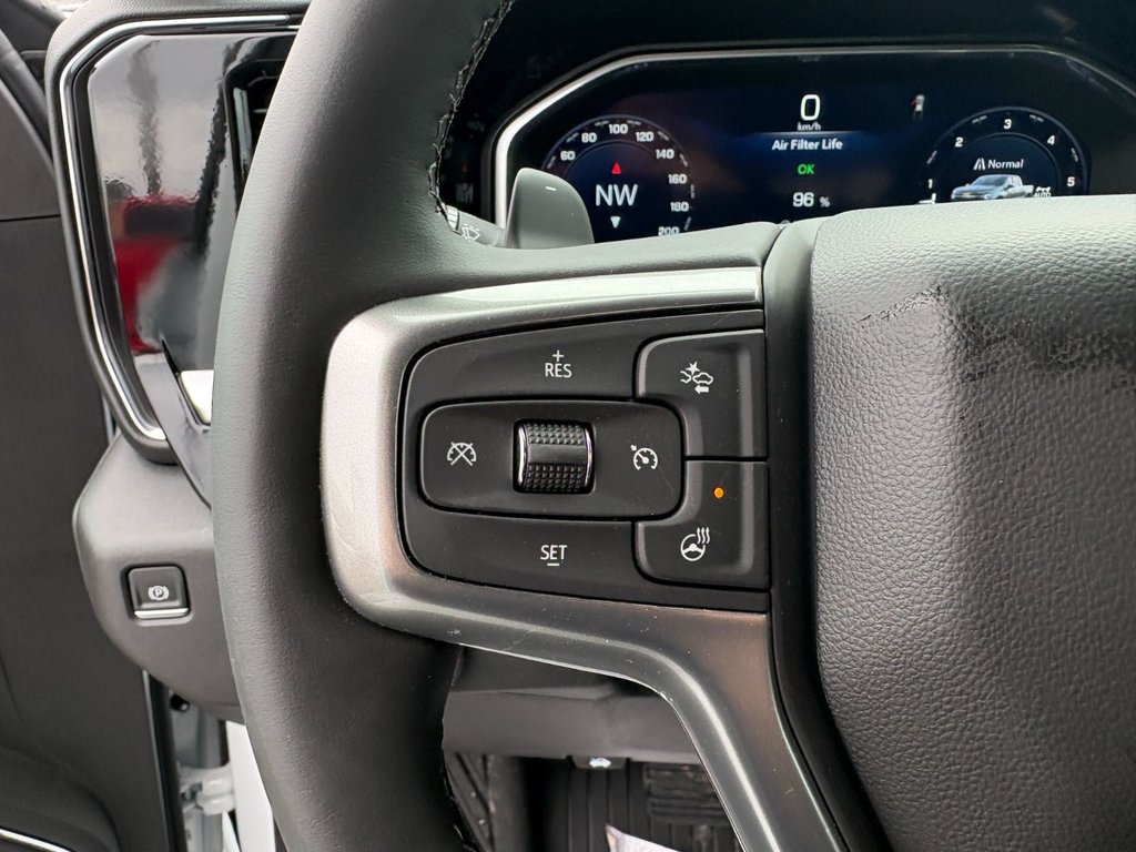 Chevrolet Silverado 1500  2026 à Saint-Eustache, Québec - 12 - w1024h768px