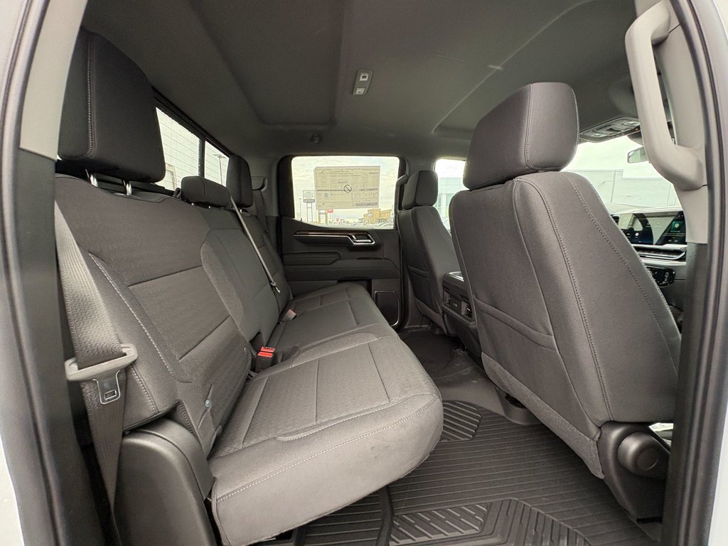 Chevrolet Silverado 1500  2026 à Saint-Eustache, Québec - 20 - w1024h768px