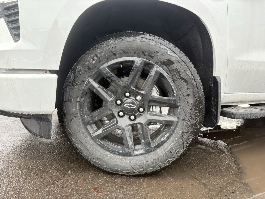 Chevrolet Silverado 1500  2026 à Saint-Eustache, Québec - 8 - w1024h768px