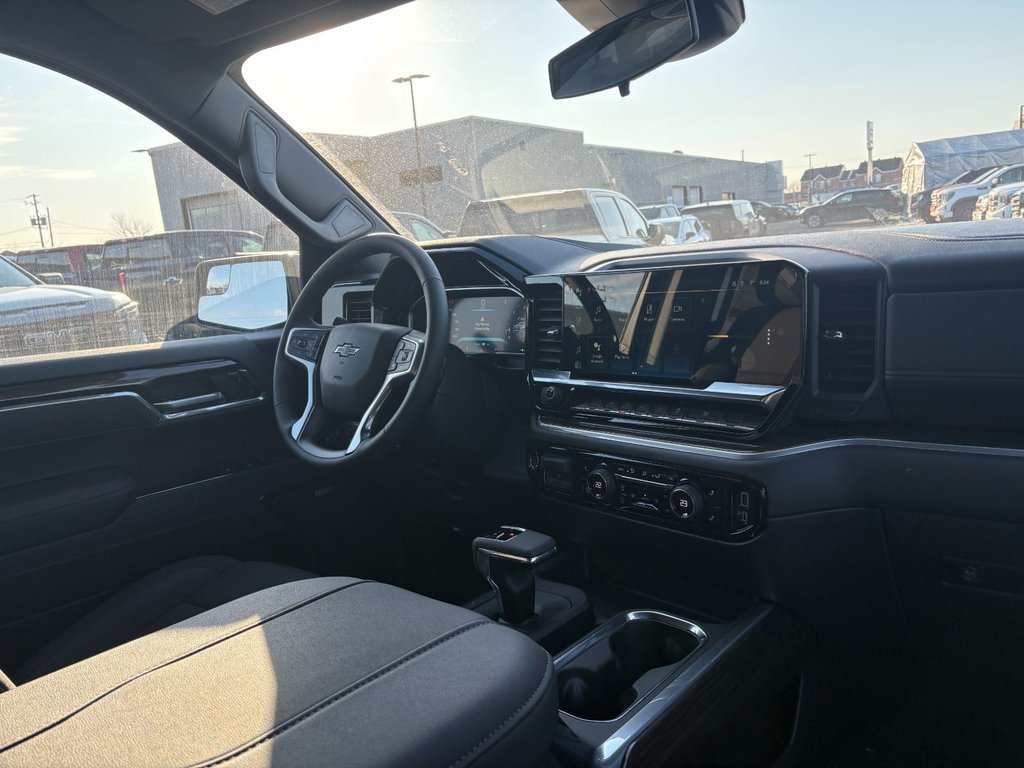 2026 Chevrolet Silverado 1500 in Saint-Eustache, Quebec - 13 - w1024h768px