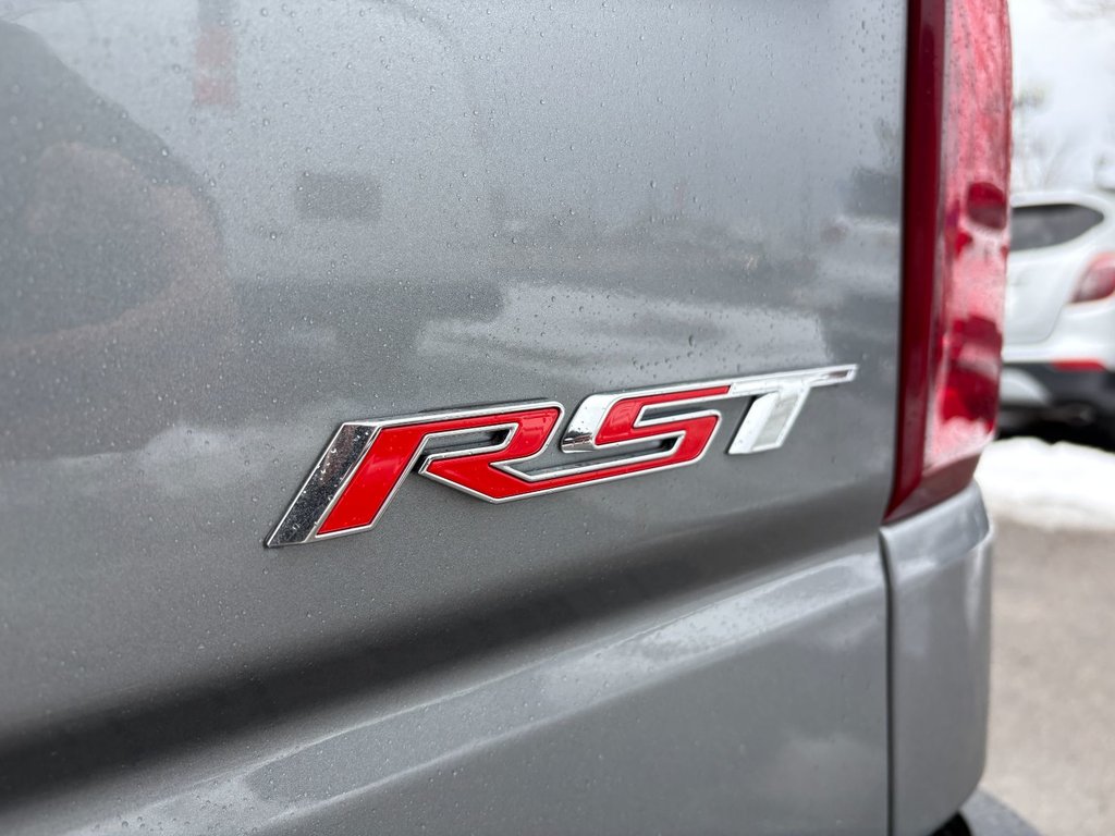 2026 Chevrolet Silverado 1500 in Saint-Eustache, Quebec - 5 - w1024h768px