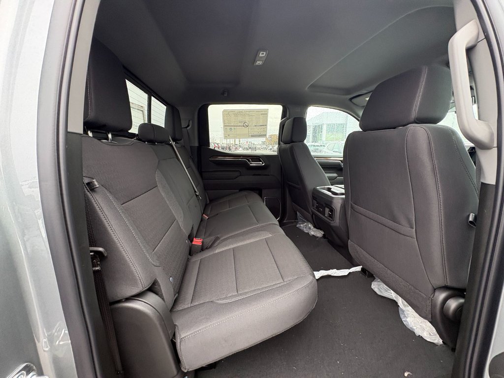 2026 Chevrolet Silverado 1500 in Saint-Eustache, Quebec - 20 - w1024h768px