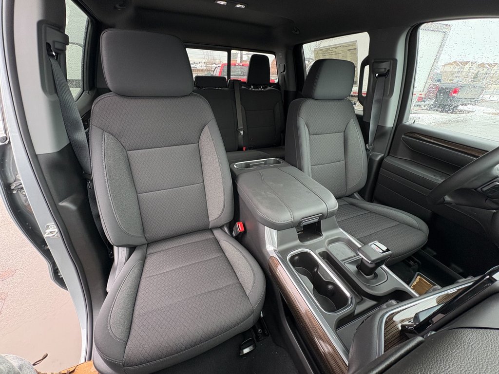 2026 Chevrolet Silverado 1500 in Saint-Eustache, Quebec - 13 - w1024h768px