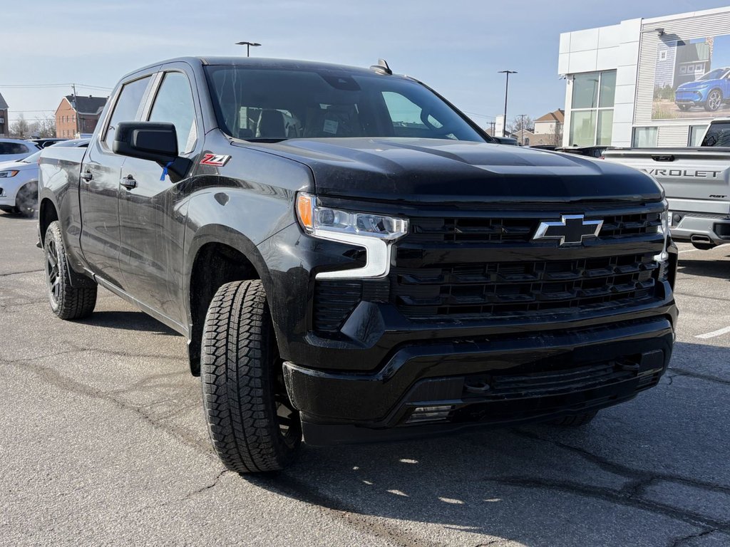 2026 Chevrolet Silverado 1500 in Saint-Eustache, Quebec - 2 - w1024h768px