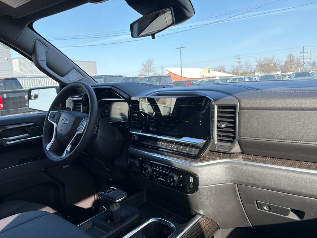 2026 Chevrolet Silverado 1500 in Saint-Eustache, Quebec - 10 - w1024h768px
