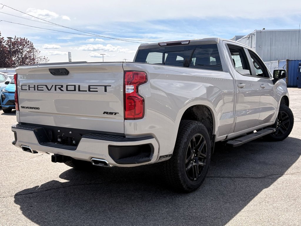 2026 Chevrolet Silverado 1500 in Saint-Eustache, Quebec - 5 - w1024h768px