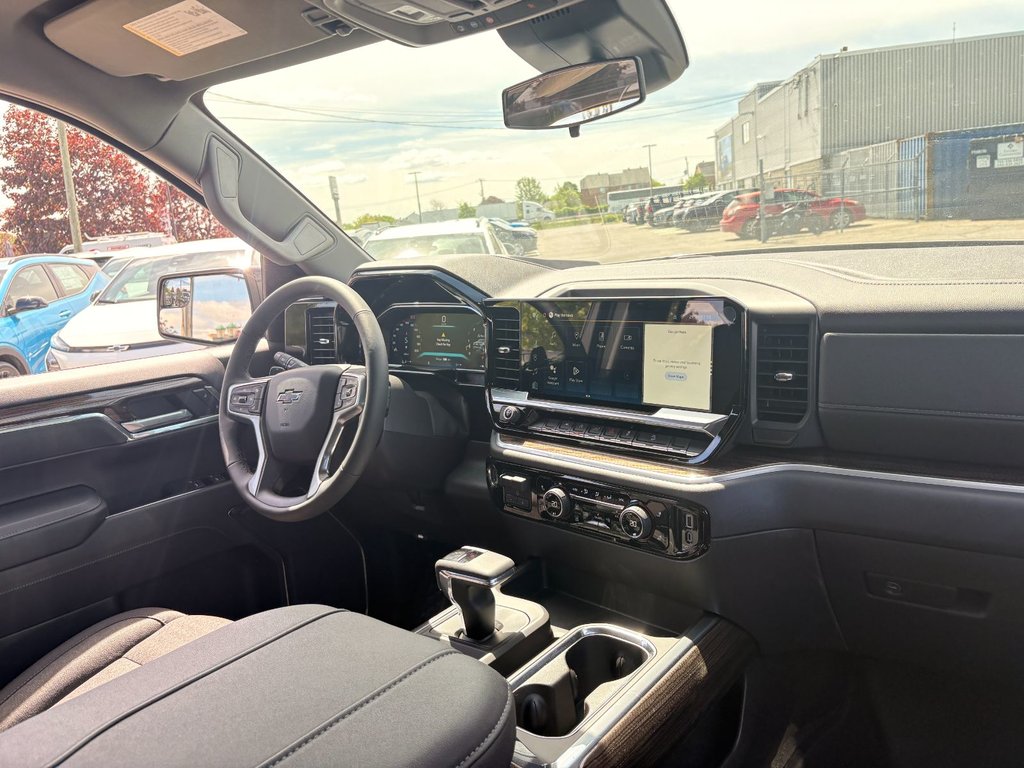 2026 Chevrolet Silverado 1500 in Saint-Eustache, Quebec - 18 - w1024h768px