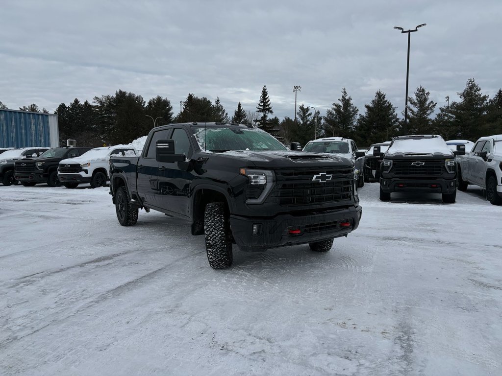Chevrolet Silverado 2500 HD  2026 à Saint-Eustache, Québec - 3 - w1024h768px