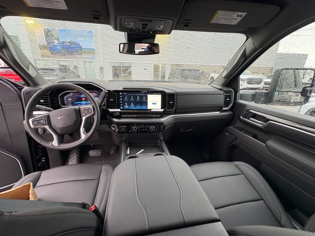 Chevrolet Silverado 2500 HD  2026 à Saint-Eustache, Québec - 15 - w1024h768px