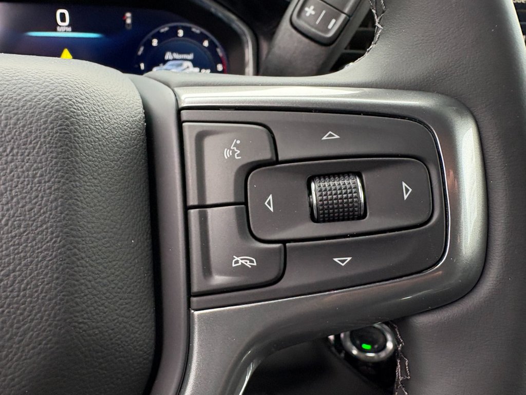 Chevrolet Silverado 2500 HD  2026 à Saint-Eustache, Québec - 8 - w1024h768px